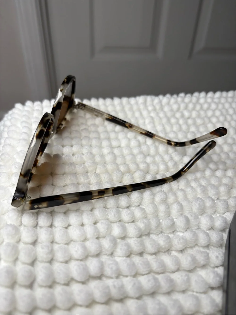 SEE Eyewear 9234 Round Tortoiseshell Sunglasses Made in Italy C643 47-21-140